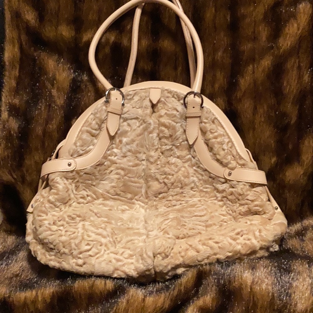 Salvatore Ferragamo Persian neutral lamb fur shoulder bag.Damaged Fur.Authentic